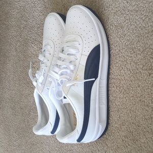 Puma GV Special+ in white-peacoat (Navy) Size 11.5
